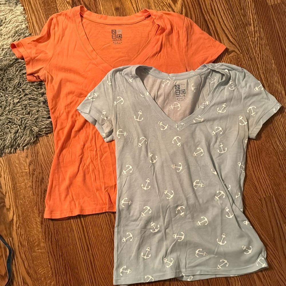 Nollie V neck t shirts (set of 2)